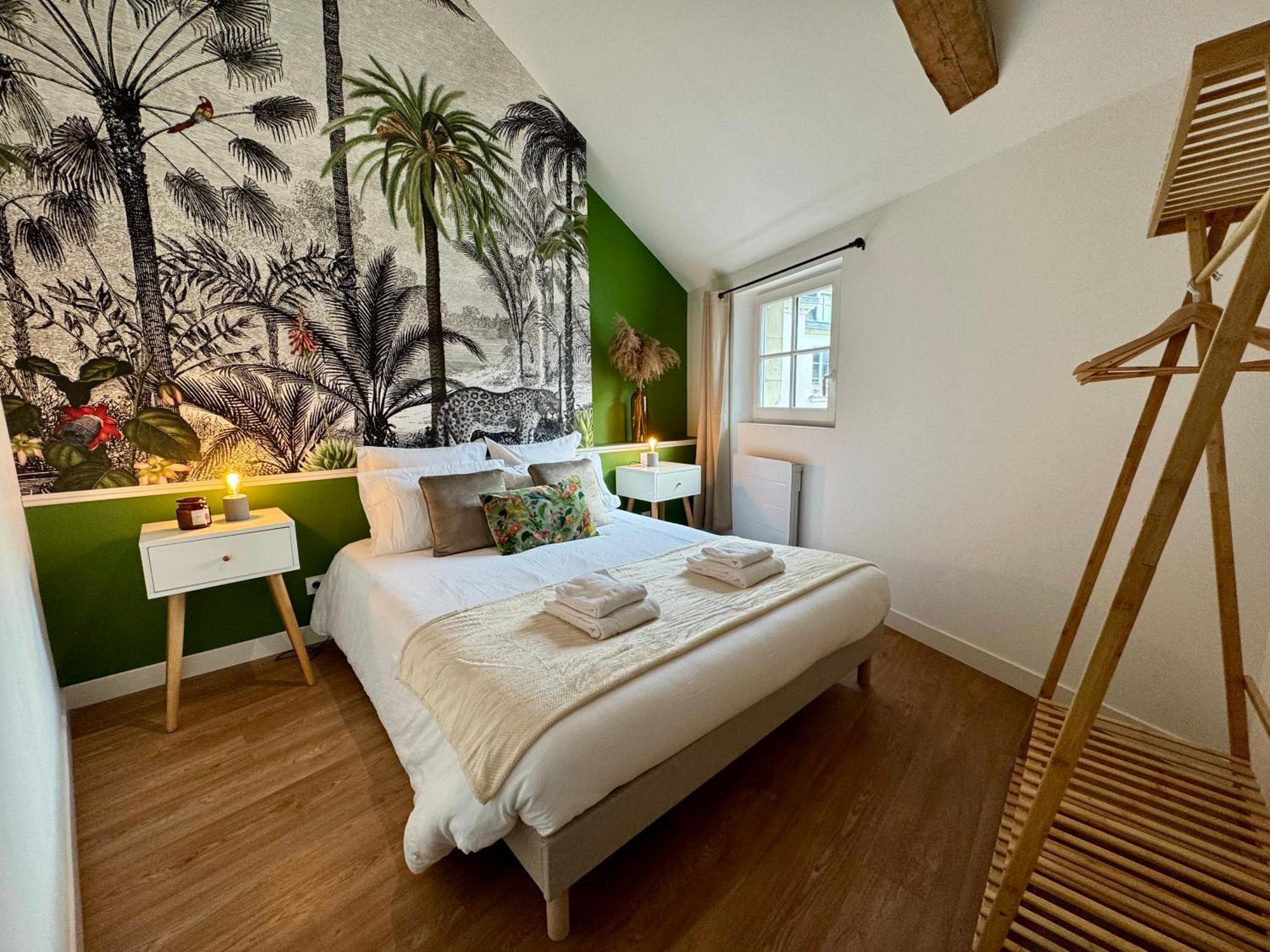 Appartement Le Voltaire centre ville climatisé Saumur Extérieur photo